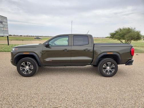 Deep Bronze Metallic 2024 GMC Canyon AT4