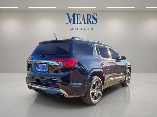2018 GMC Acadia Denali