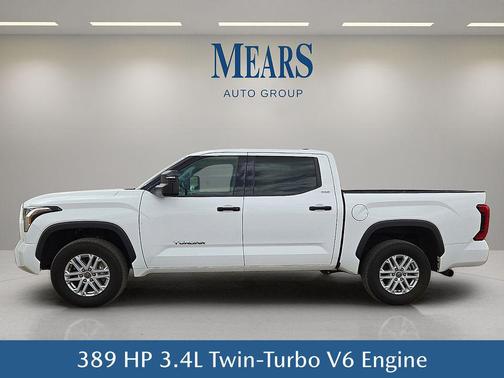 White 2022 Toyota Tundra SR5
