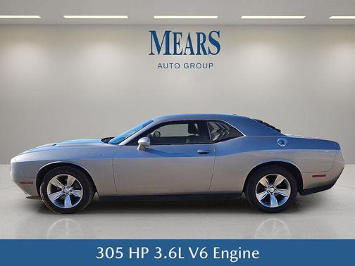 2015 Dodge Challenger SXT