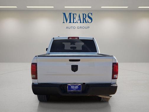 2024 RAM 1500 Classic Warlock Crew Cab 4x2 5'7' Box