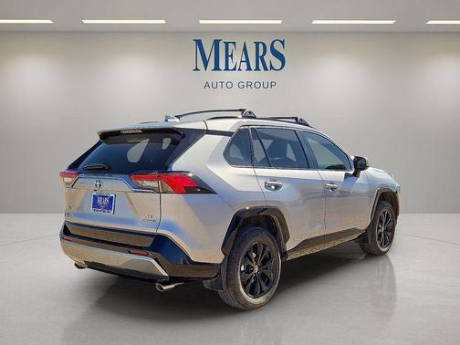 2024 Toyota RAV4 Hybrid SE