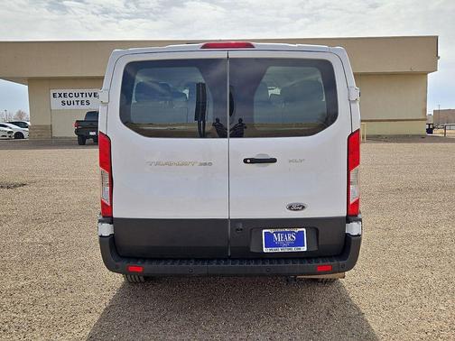 2022 Ford Transit-350 XLT