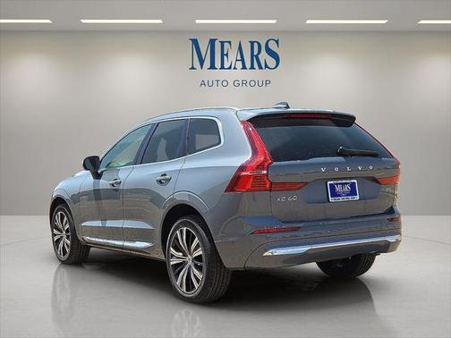 2023 Volvo XC60 B5 Plus Bright Theme