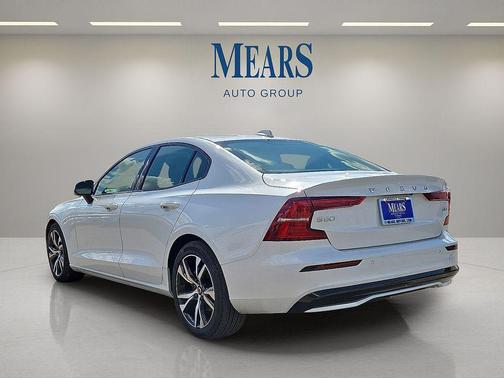 2025 Volvo S60 B5 Core