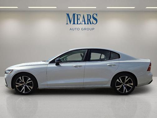 2025 Volvo S60 B5 Core