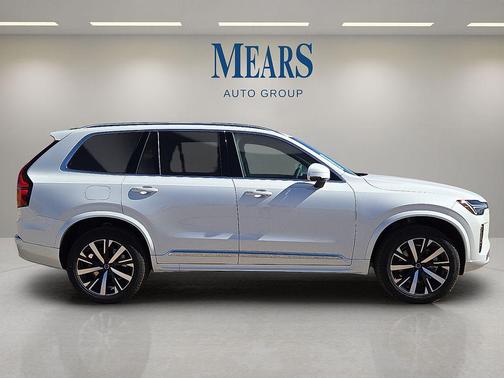 2026 Volvo XC90 B5 Core