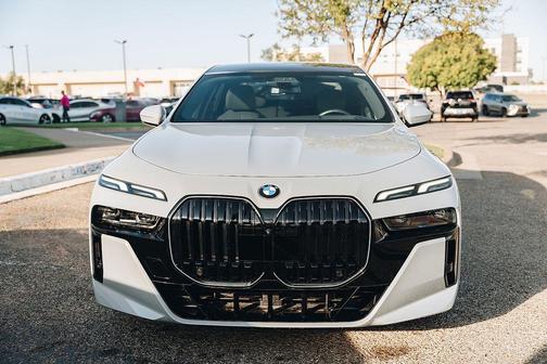 2025 BMW 760 i xDrive