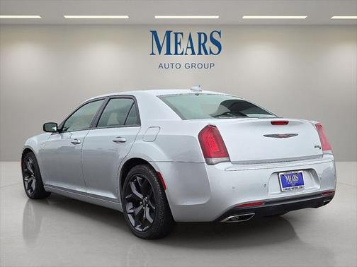 2022 Chrysler 300 S