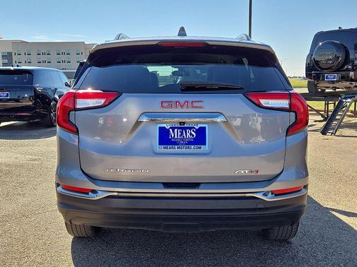 2023 GMC Terrain AWD AT4