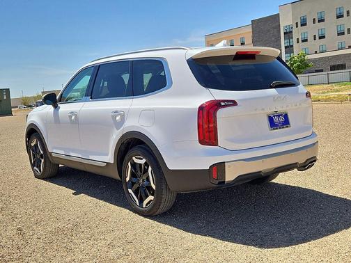 Glacial White Pearl 2025 Kia Telluride S