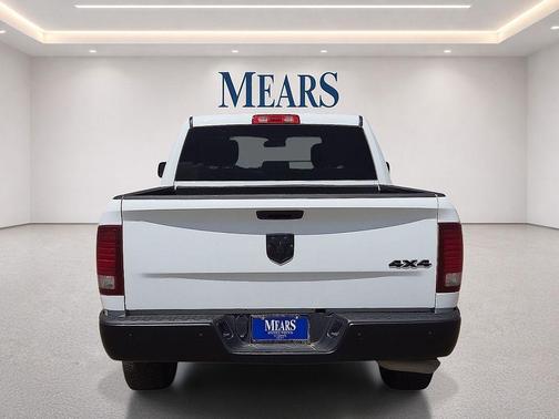 Bright White Clearcoat 2024 RAM 1500 Classic Warlock Crew Cab 4x4 5'7' Box