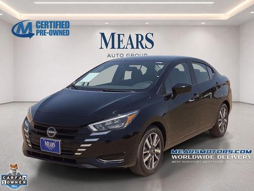 Super Black 2025 Nissan Versa 1.6 SV