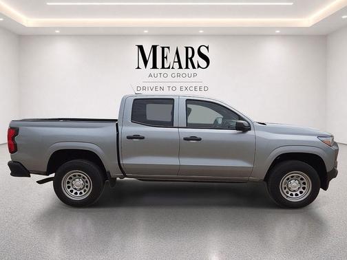 Sterling Gray Metallic 2023 Chevrolet Colorado WT