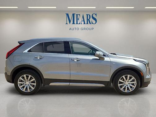 Argent Silver Metallic 2023 Cadillac XT4 Premium Luxury