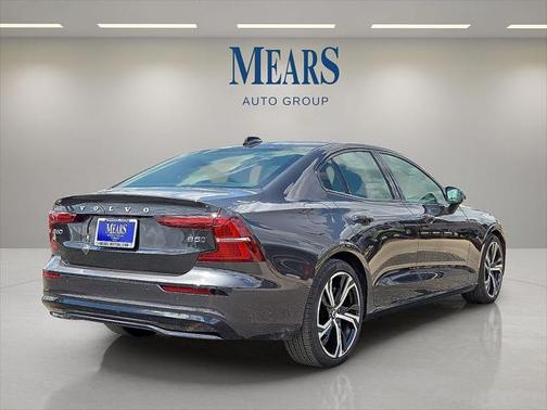2025 Volvo S60 B5 Core
