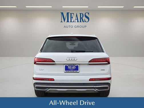 2022 Audi Q7 55 Premium Plus