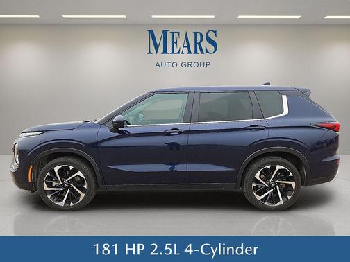 2024 Mitsubishi Outlander SE Black Edition w/Pano Roof S-AWC