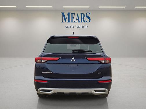 2024 Mitsubishi Outlander SE Black Edition w/Pano Roof S-AWC