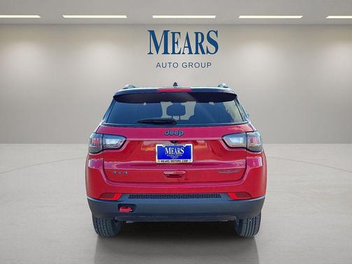 2023 Jeep Compass Trailhawk