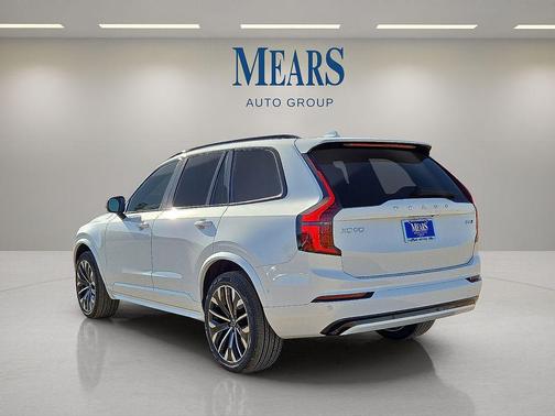 2026 Volvo XC90 B6 Ultra Dark Theme 7-Seater