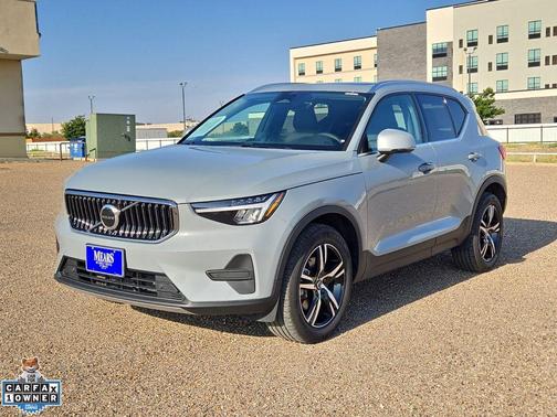 Gray 2025 Volvo XC40 B5 Core Bright Theme
