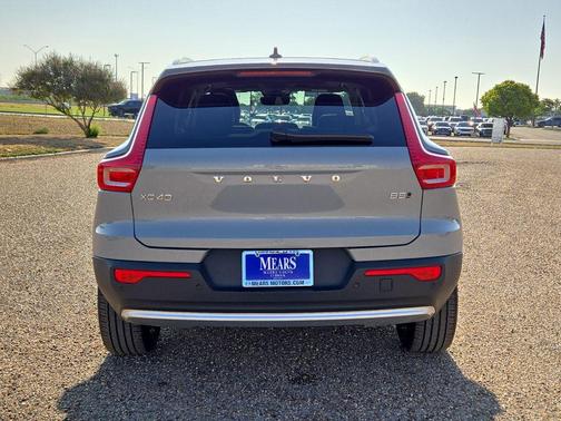 Gray 2025 Volvo XC40 B5 Core Bright Theme