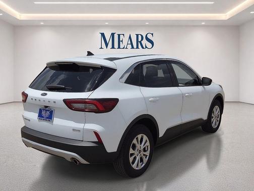 OXFORD WHITE 2024 Ford Escape Active