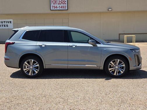 Argent Silver Metallic 2023 Cadillac XT6 Premium Luxury AWD