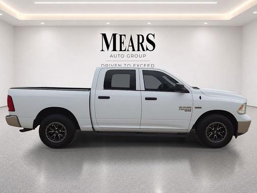 Bright White Clearcoat 2022 RAM 1500 Tradesman
