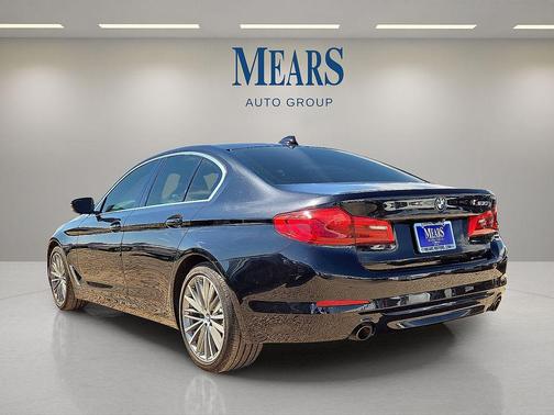 2019 BMW 530 530i