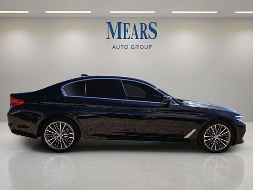 2019 BMW 530 530i