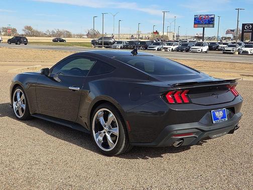 2024 Ford Mustang EcoBoost