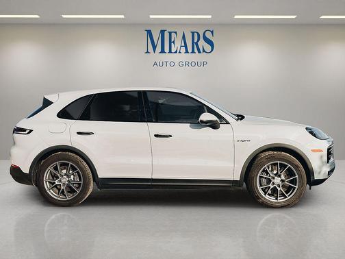 2024 Porsche Cayenne Cayenne