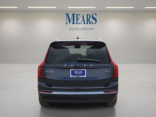 Denim Blue Metallic 2026 Volvo XC90 Plus, B6 AWD Gas (mild hybrid), Gasoline, Bright, 7 Seats