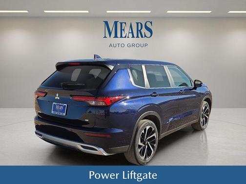 2024 Mitsubishi Outlander SE Black Edition w/Pano Roof S-AWC
