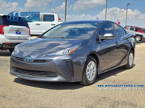 2021 Toyota Prius LE