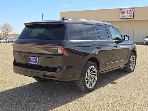 2025 Lincoln Navigator Reserve