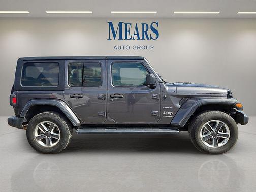 2022 Jeep Wrangler Unlimited Sahara