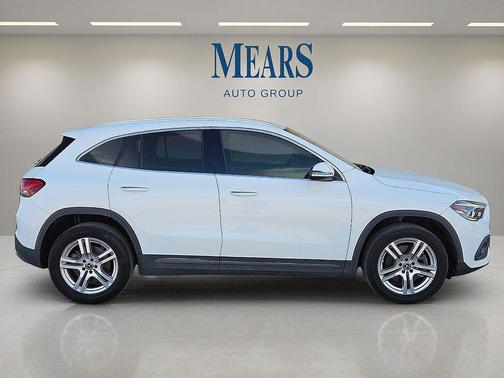2021 Mercedes-Benz GLA 250 Base 4MATIC