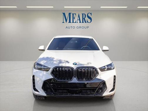 2025 BMW X6 xDrive40i