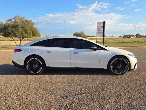 MANUFAKTUR Diamond White Metallic 2023 Mercedes-Benz AMG EQS 4MATIC+