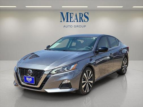 2022 Nissan Altima SR FWD