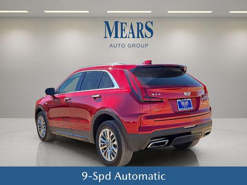2024 Cadillac XT4 Premium Luxury