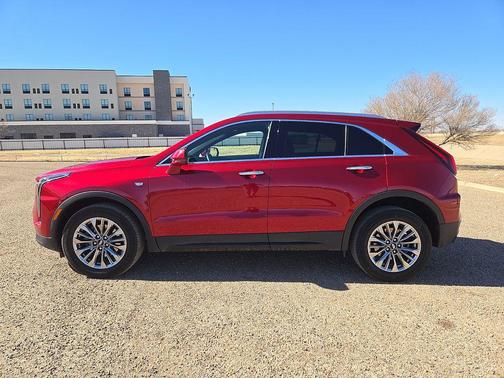 2024 Cadillac XT4 Premium Luxury