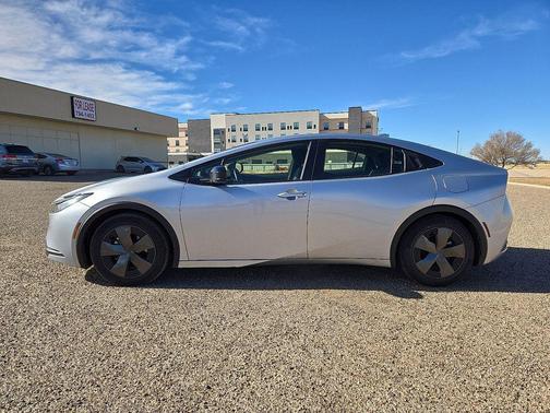 2024 Toyota Prius LE