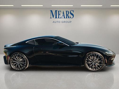 2023 Aston Martin Vantage 