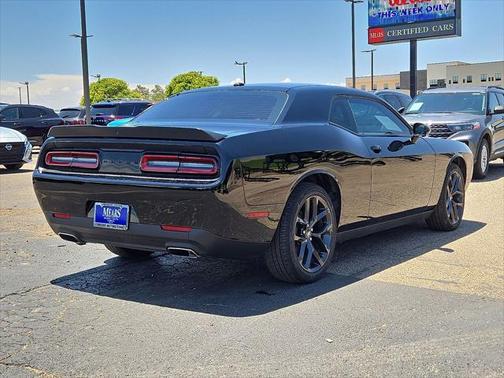 2021 Dodge Challenger SXT
