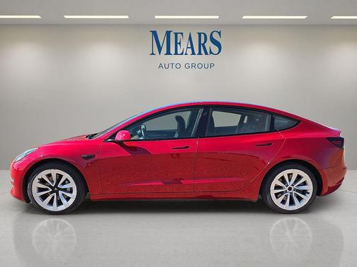 2022 Tesla Model 3 Standard Range