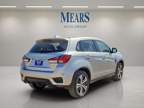 2026 Mitsubishi Outlander Sport SE